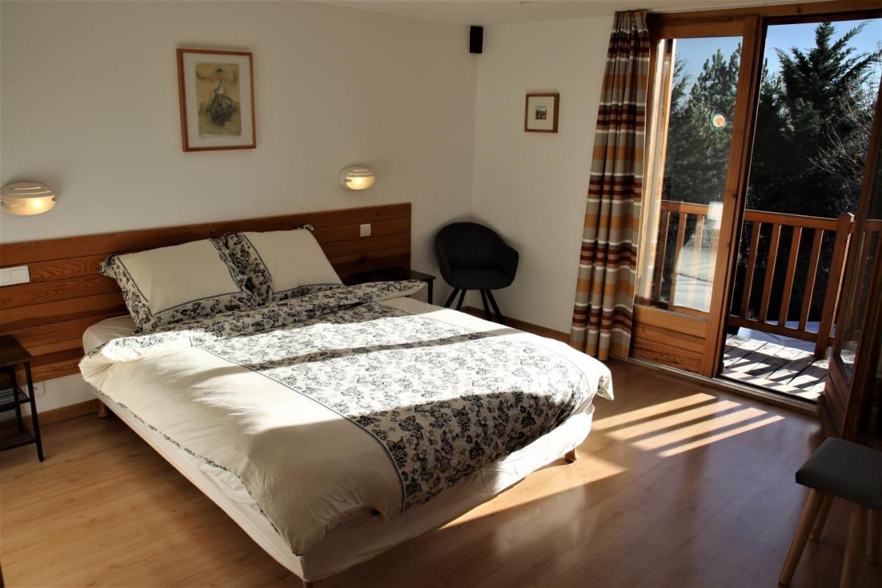 شاتورو ليزالب Chambres D'Hotes Les Peschiers المظهر الخارجي الصورة