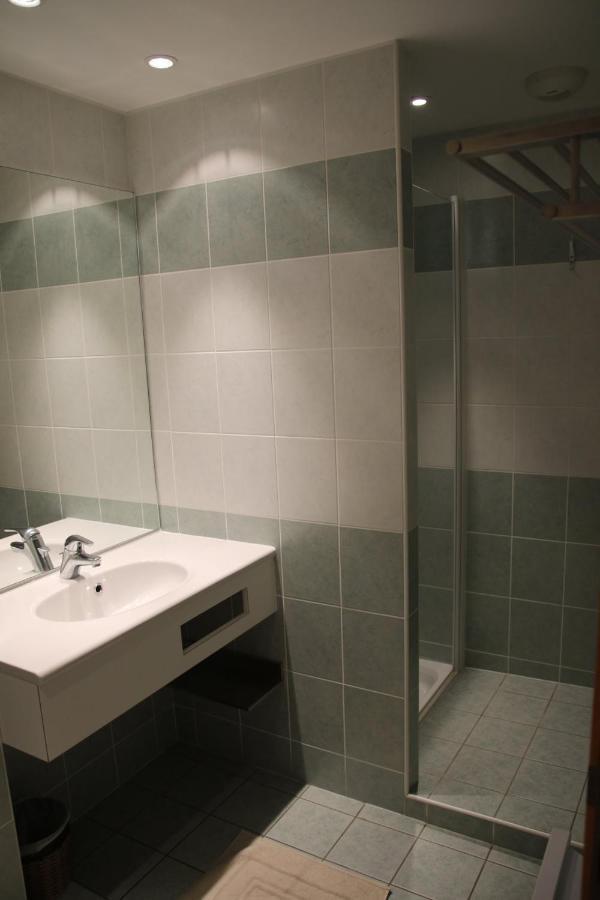 شاتورو ليزالب Chambres D'Hotes Les Peschiers المظهر الخارجي الصورة